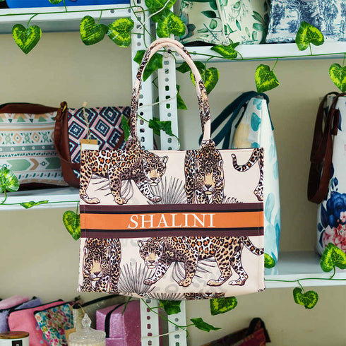 Customized Animal Printed Cream Color Handheld Box Bag - Uncommongifts.in
