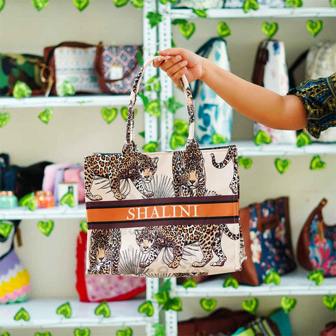 Customized Animal Printed Cream Color Handheld Box Bag - Uncommongifts.in