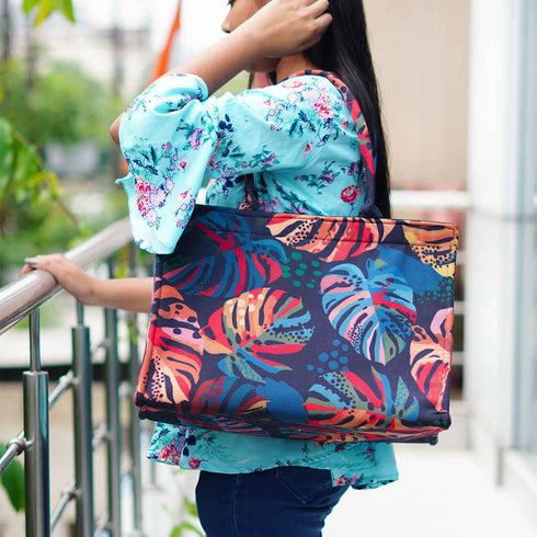 Customized Leaf Printed Blue Handheld Box Bag - Uncommongifts.in