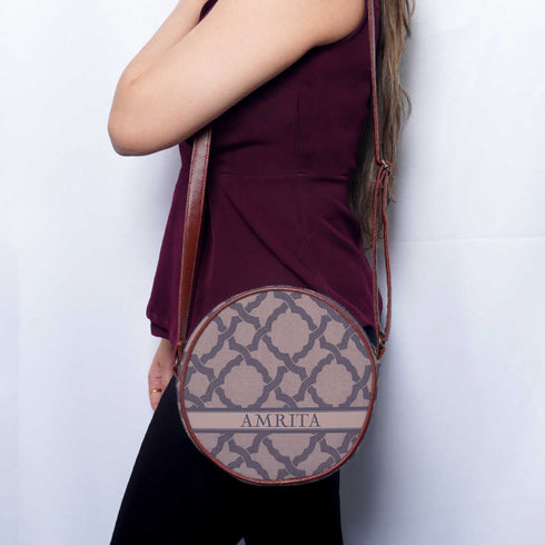 Women Printed Structured Sling Bag - Uncommongifts.in