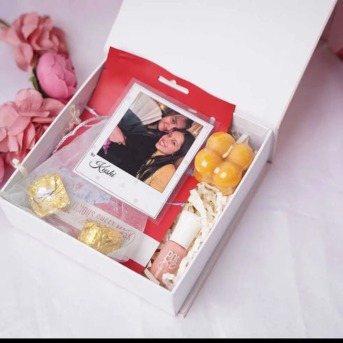 Customized Bridesmaids Gift Hamper for Women