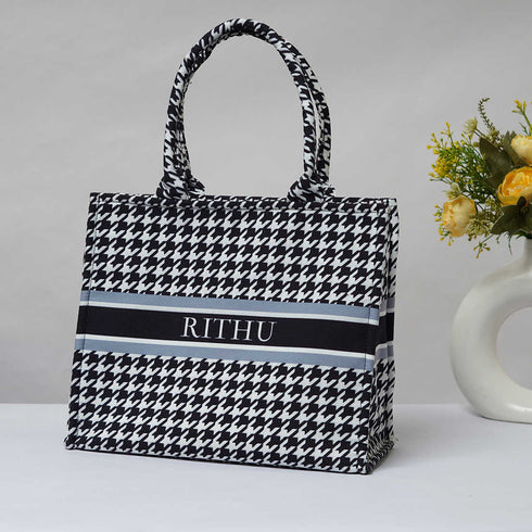 Customized Geometric Printed Black & White Handheld Box Bag - Uncommongifts.in