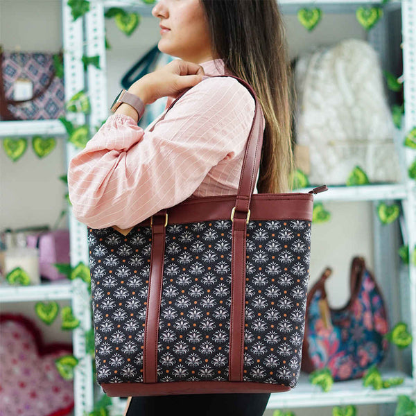 Printed Canvas Shoulder Bag Handbag With PU Handle - Uncommongifts.in