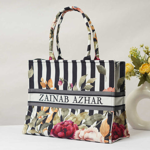 Black & White Floral Personalised Bridesmaid Hamper - Uncommongifts.in