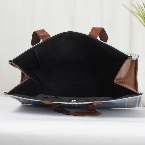 Strap Printed Handheld Box Bag - Uncommongifts.in