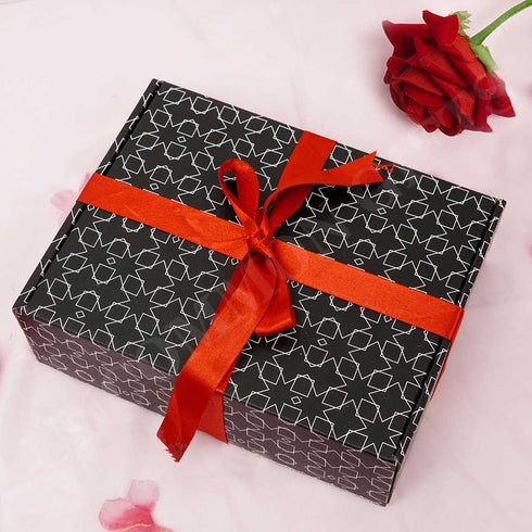 Valentine's Day Gift Hamper - Uncommongifts.in