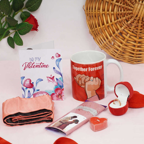 Valentine's Day Couples Gift Combo - Uncommongifts.in