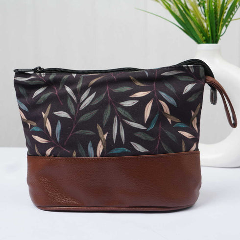 Leaf's Printed PU Travel Pouch - Uncommongifts.in