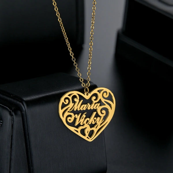 Personalised Heart Design Couple Name Pendant - Uncommongifts.in