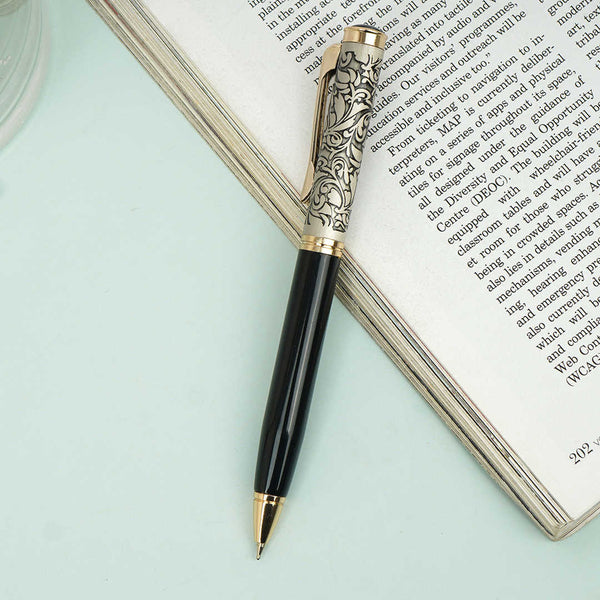 Personalized Pen With Name Engraved Metal Pen - Uncommongifts.in