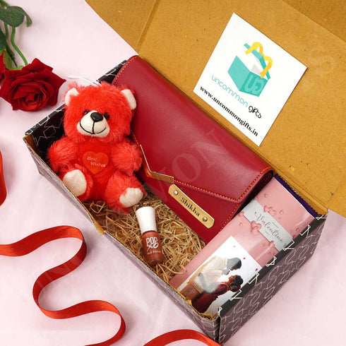 Valentine's Day Girls Gift Combo - Uncommongifts.in