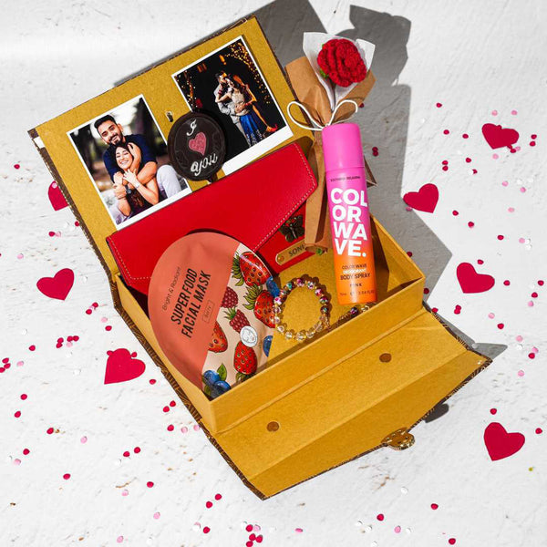 Valentine's Day Women's Gifts Combo - Uncommongifts.in