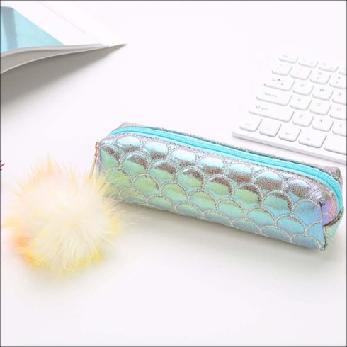 Mermaid fur ball holographic pouch - Uncommongifts.in