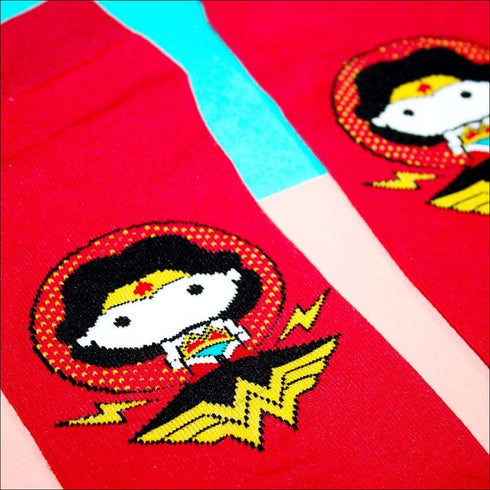 Wonder woman red socks - Uncommongifts.in