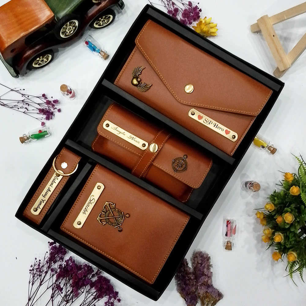 URBAN FOREST Spencer Brown/Cognac Leather Wallets for Men & Women Combo  Gift Box for Couples : Amazon.in: Bags, Wallets and Luggage